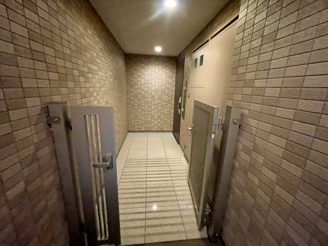 練馬区小竹町2丁目　メゾンセナリオ小竹町の玄関