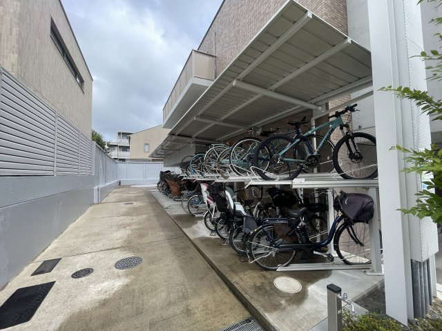 練馬区小竹町2丁目　メゾンセナリオ小竹町の駐輪場