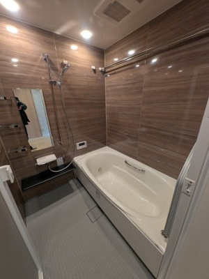 【浴室】 | 仮称）山田１丁目新築マンション | 1616サイズ　追い炊き　浴室乾燥機付　大理石浴槽