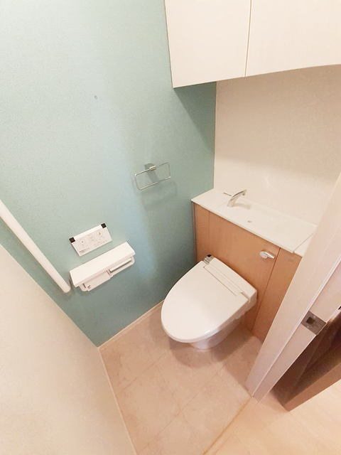 アルバス　ファーストのトイレ