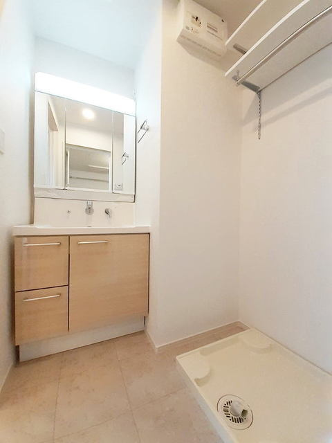 アルバス　ファーストの独立洗面台