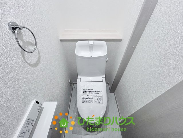 久喜市久喜東１丁目　新築一戸建て　01　アイタウンのトイレ