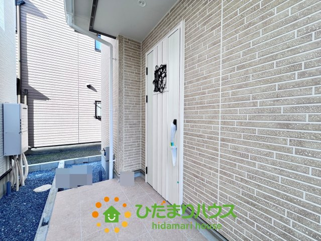 久喜市久喜東１丁目　新築一戸建て　01　アイタウンの玄関