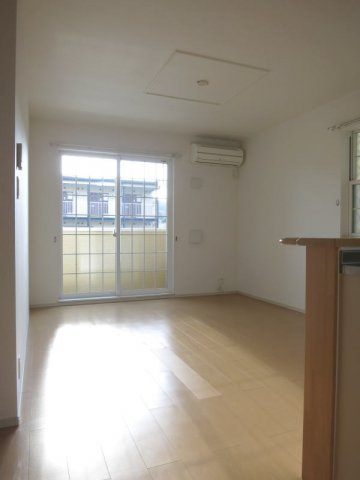 グリーンパーク　参番館の居間・リビング