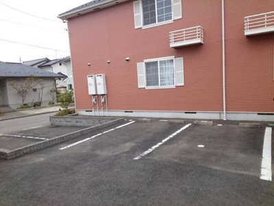 【駐車場】 | ルミエールＡ