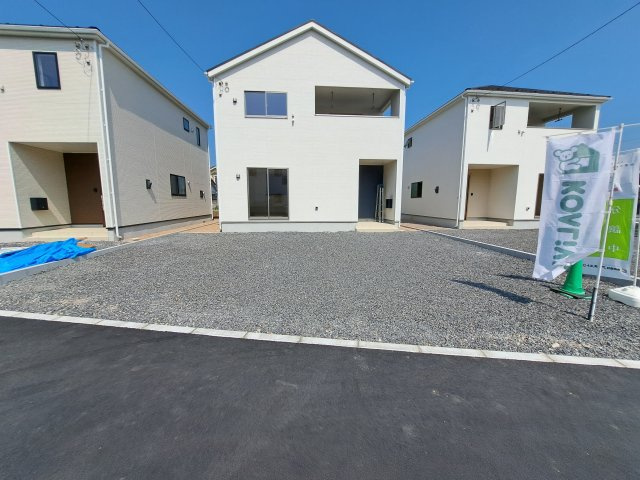 新築　前橋市下細井町第10-1　クレイドルガーデン　4号棟の駐車場|現地写真　駐車スペースは並列2台分可能です！
