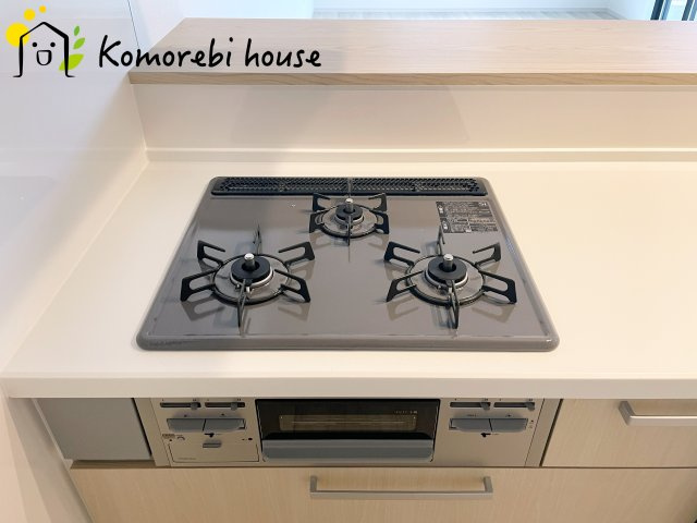 さいたま市北区日進町　31期　新築一戸建て　テラス　01のキッチン|キッチンでお料理をお楽しみください