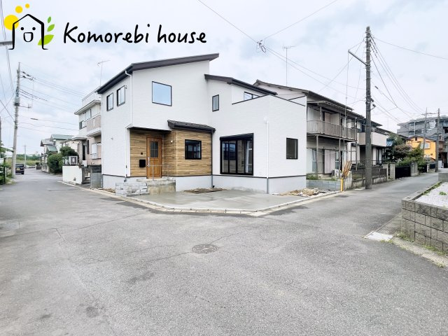 さいたま市北区日進町　31期　新築一戸建て　テラス　01の前面道路含む現地写真|前面道路含む現地写真です