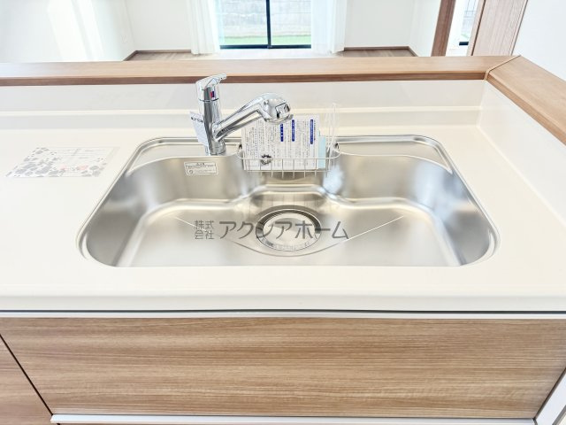 所沢市若狭3丁目・全1棟　新築一戸建　～駅徒歩10分～のキッチン