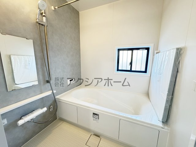 所沢市若狭3丁目・全1棟　新築一戸建　～駅徒歩10分～の浴室|1坪サイズ・浴室乾燥機付ユニットバスで一日の疲れを癒しましょう♪