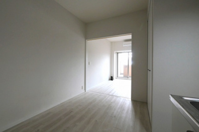 【居間・リビング】 | フロンティアタワー九条Ⅲ