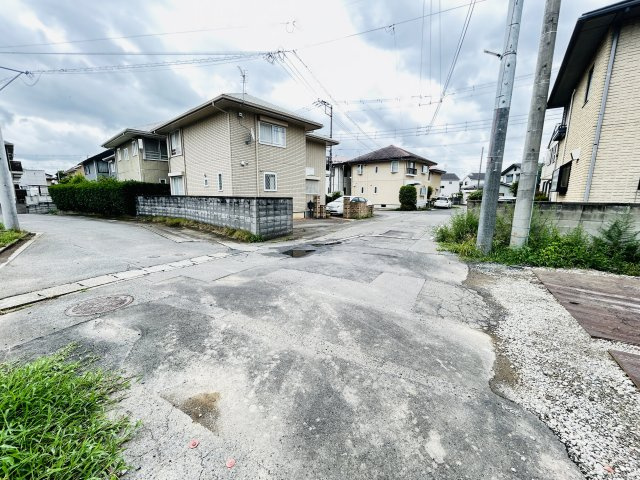 新築　前橋市下細井町第10-1　クレイドルガーデン　5号棟の前面道路含む現地写真|現地写真　南東側接道幅員約6ｍ