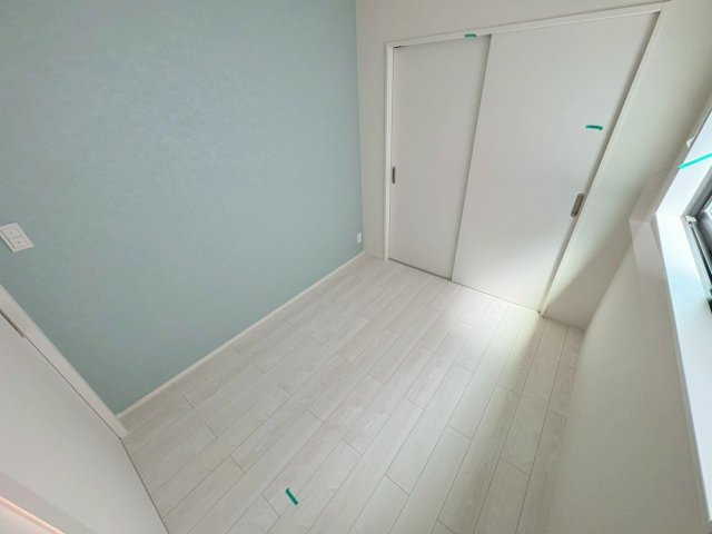 カメリア神崎川の洋室