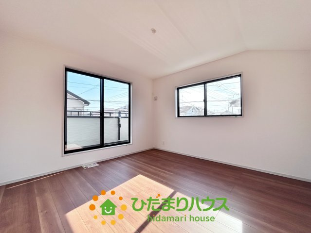 久喜市久喜東１丁目　新築一戸建て　02　アイタウンのトイレ|2025/9/19　撮影