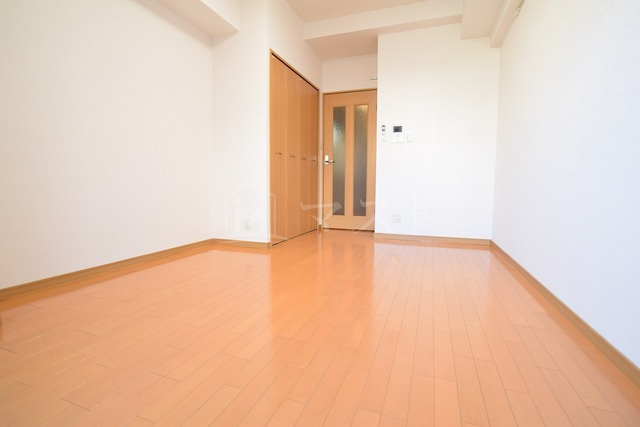 ONE ROOF FLAT FUKUSHIMAの居間・リビング