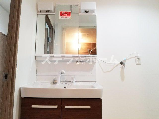 三陽ハイツ都島の独立洗面台|独立洗面化粧台付き