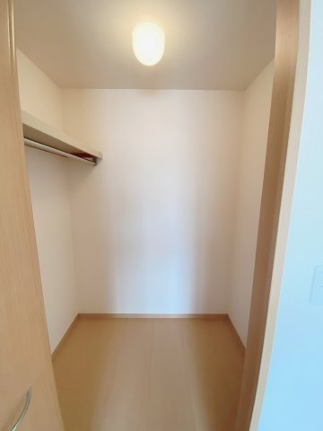 ミルキーウェイBの収納|別部屋反転間取りのお写真となります。