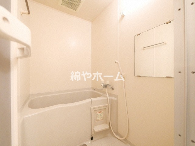 メゾン・ド・ヴィレ　深江の浴室|落ち着いた空間のお風呂です