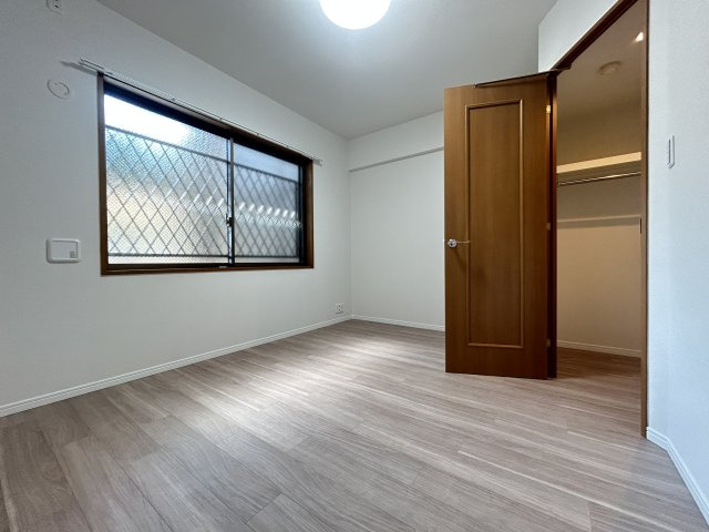 クリオ上大岡西壱番館の洋室