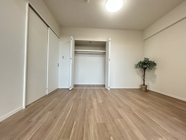 クリオ上大岡西壱番館の洋室