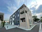 レイ　クレストの画像