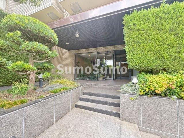 芦屋ガーデンのエントランス