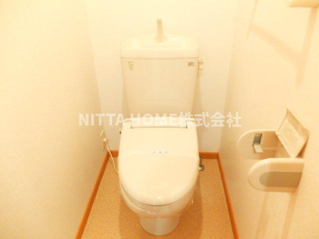 ベル　ファミーユⅢ　２番館のトイレ|暖房便座あり☆