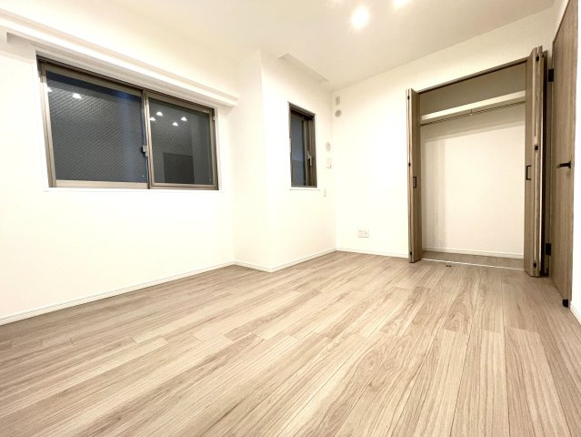 アバンエスパス烏丸御池の洋室|6.4帖