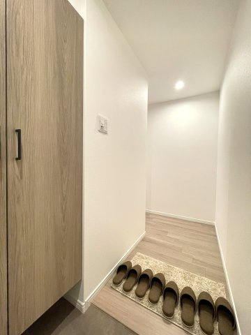 アバンエスパス烏丸御池の玄関