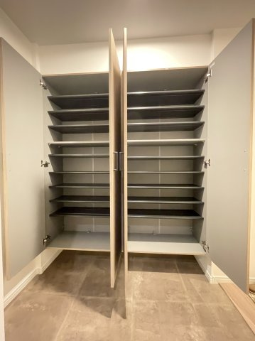 アバンエスパス烏丸御池の収納