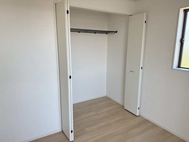 クレイドルガーデン前橋市下細井町第10-1　3号棟の収納|2階洋室2収納