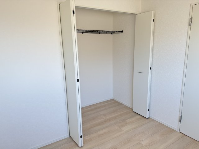クレイドルガーデン前橋市下細井町第10-1　3号棟の収納|２階洋室3収納です