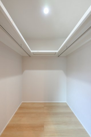 高崎市下之城の収納|主寝室のウォークインクロゼット