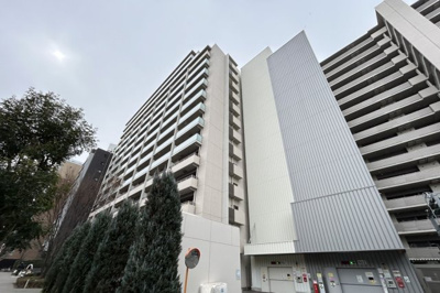 【外観】 | ザ・レジデンス東三国 | 嬉しいペット飼育可能(管理規約による制限有)なマンション♪
通勤通学にも便利な立地です♪