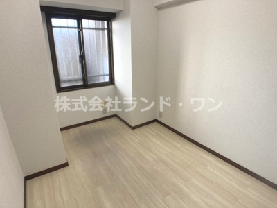 【洋室】 | コスモ入間 | 約4.1帖の洋室