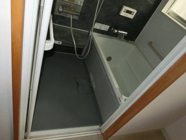 総社市清音柿木戸建の浴室