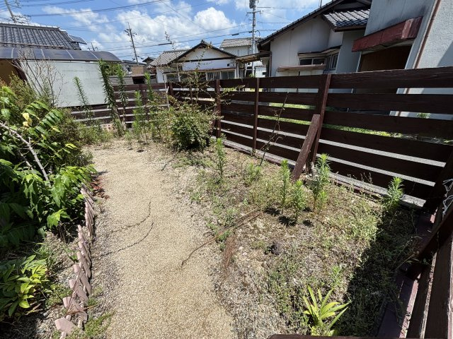 総社市清音柿木戸建の庭