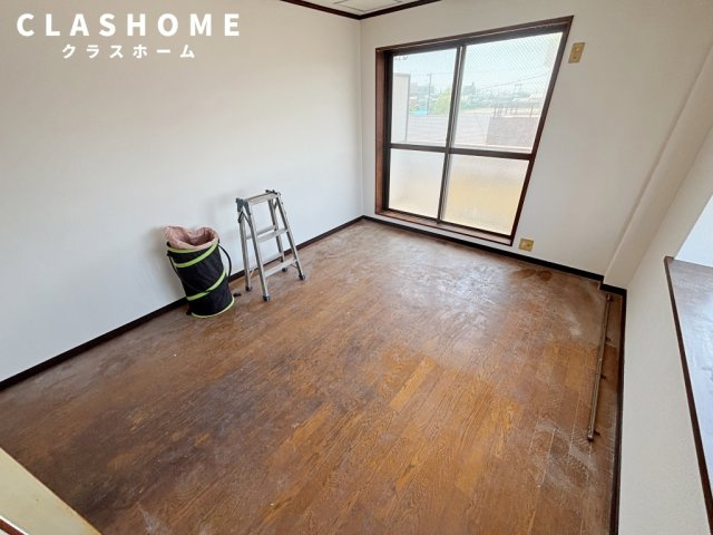 安設ビル　　刈谷市近郊の賃貸はクラスホームの寝室|修繕中のお写真となります。