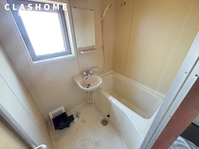 安設ビル　　刈谷市近郊の賃貸はクラスホームの浴室|修繕中のお写真となります。