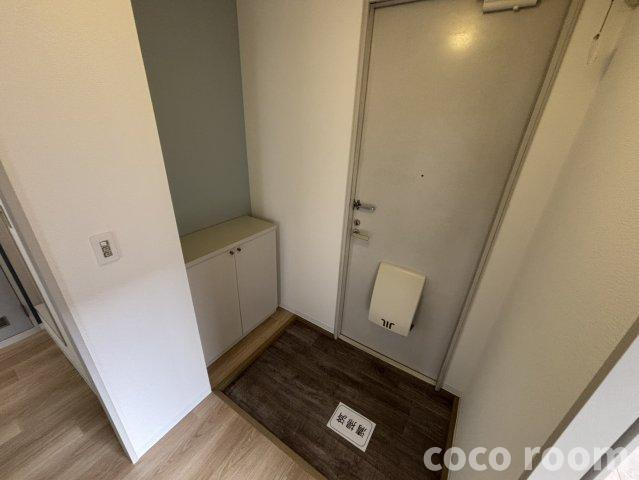 ヘリポートハウス　Ａの玄関