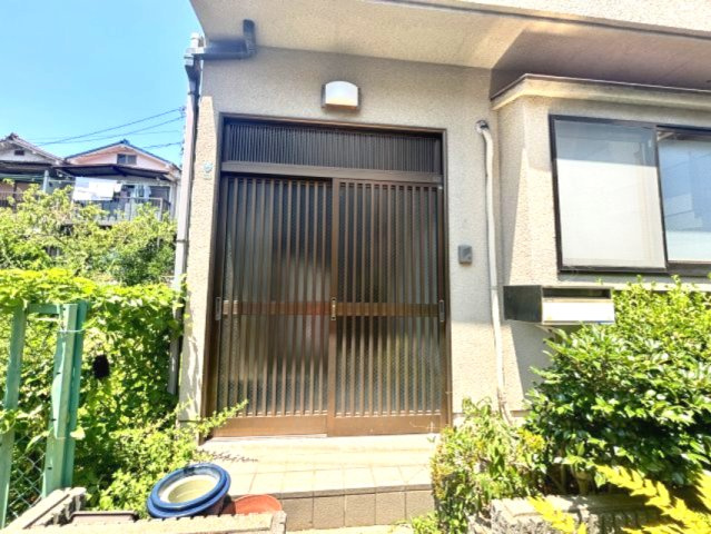 天城通5貸家のエントランス