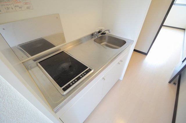 レオネクストエルビエンⅢのキッチン|設備・仕様は号室により異なる為、現況を優先致します。