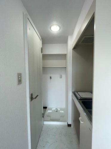 【玄関】 | ラ・ポール十条 | CFを新調して、清潔感があります。