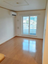 こちらの居間で趣味の時間をお楽しみください