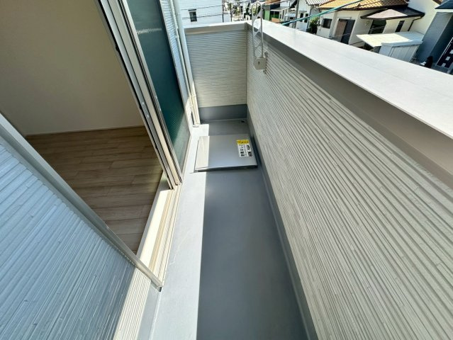 フジパレス沢良宜東Ⅴ番館のバルコニー