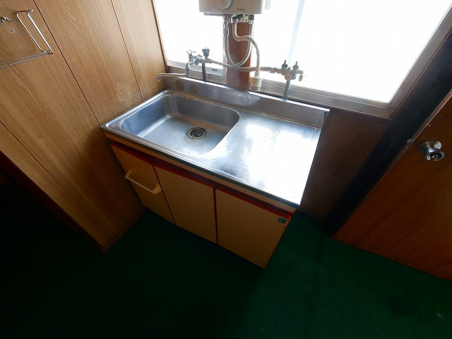 三条大路タカハシ店舗の内装