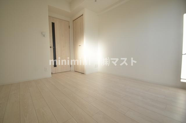 エスリードレジデンス梅田フロントの居間・リビング