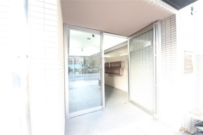 【エントランス】 | プレサンス梅田西