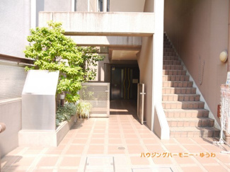 【エントランス】 | 清廉とされたエントランスになっています。