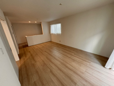 【居間・リビング】 | Heartful-Town岩倉市大地町全４棟【岩倉南小　岩倉中】 | 今すぐのご案内可能です！→  0120-336-922　までお気軽にお問い合わせください。